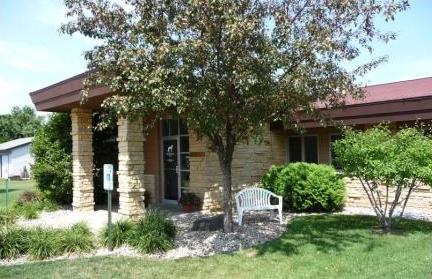 Outside view of Mazomanie Animal Hospital